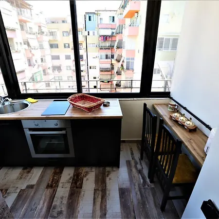 Stylish 1-bedroom In #2 Apartment *